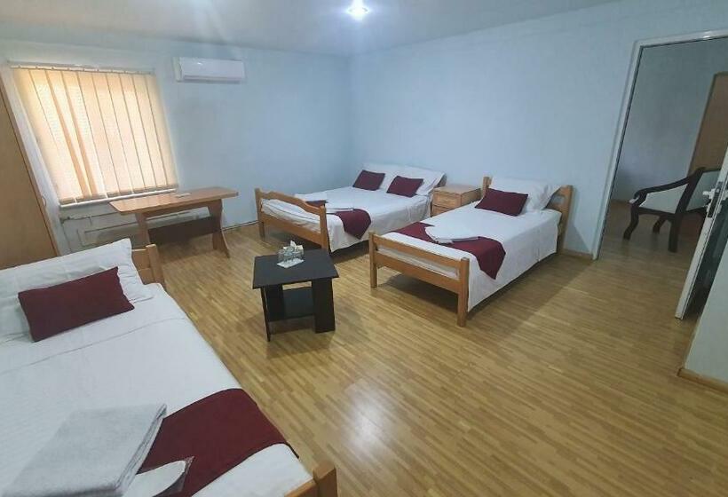 غرفة عائلية, Kesabella Touristic House