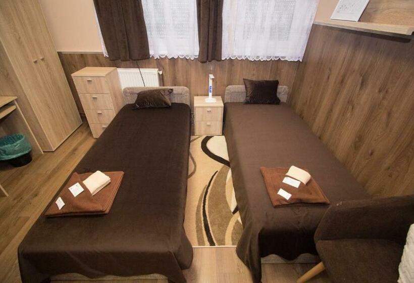 Номер Стандарт Вид на Сад, M7 Galéria Panzió