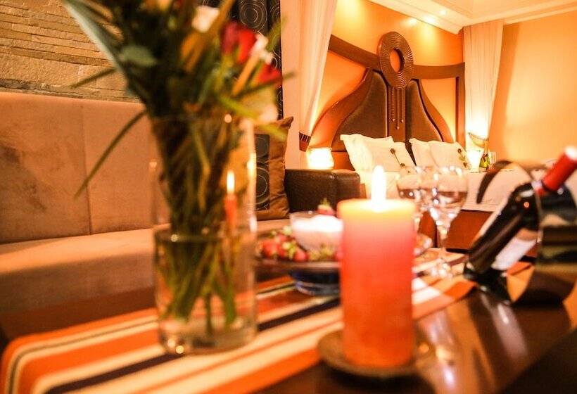 اتاق اجرایی, Enashipai Resort & Spa