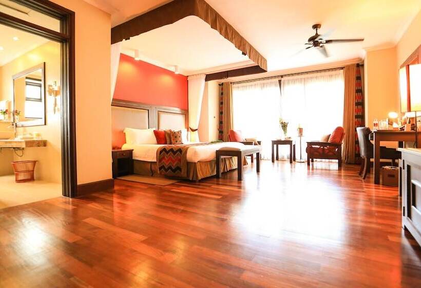 اتاق اجرایی, Enashipai Resort & Spa