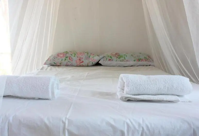 بانگلوی استاندارد با چشم‌انداز دریا, Germaican Hostel