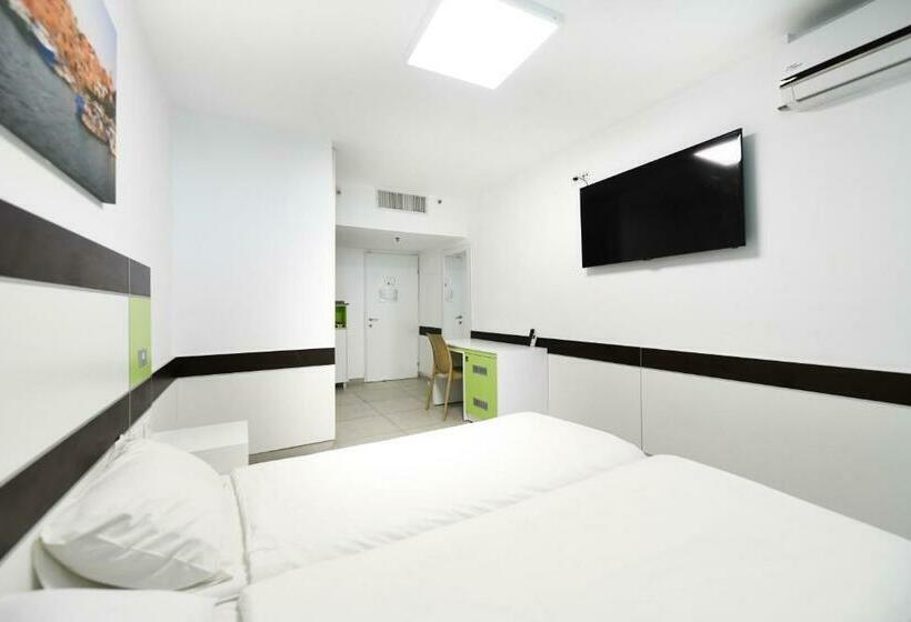 Chambre Standard, Hi   Bnei Dan   Tel Aviv Hostel