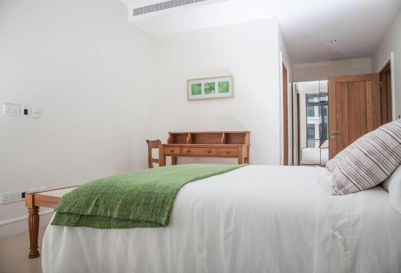 Deluxe Suite Sea View, English Point Marina & Spa