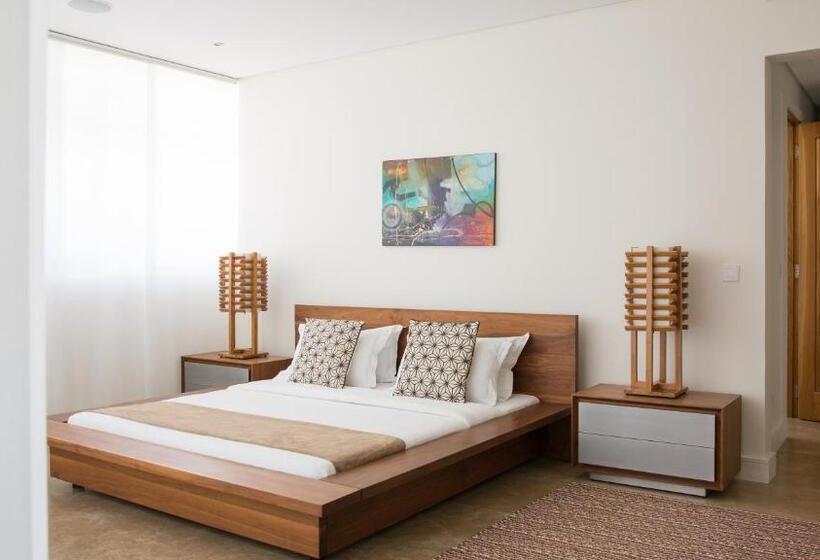 سوییت با چشمانداز استخر, English Point Marina & Spa