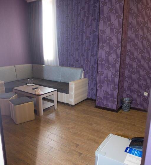 Camera Deluxe, Eridana