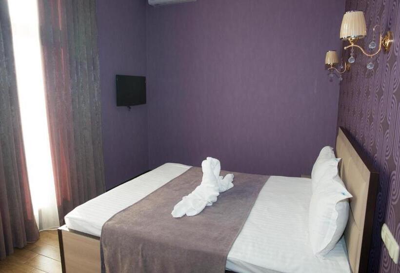 Camera Deluxe, Eridana