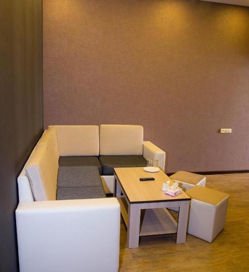 Suite con Idromassaggio, Eridana