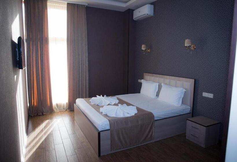 Suite con Idromassaggio, Eridana