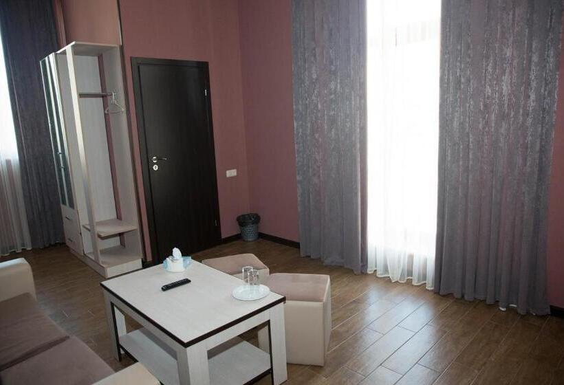 Camera Economy, Eridana