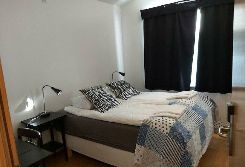 اتاق عادی, Kanslarinn Hella