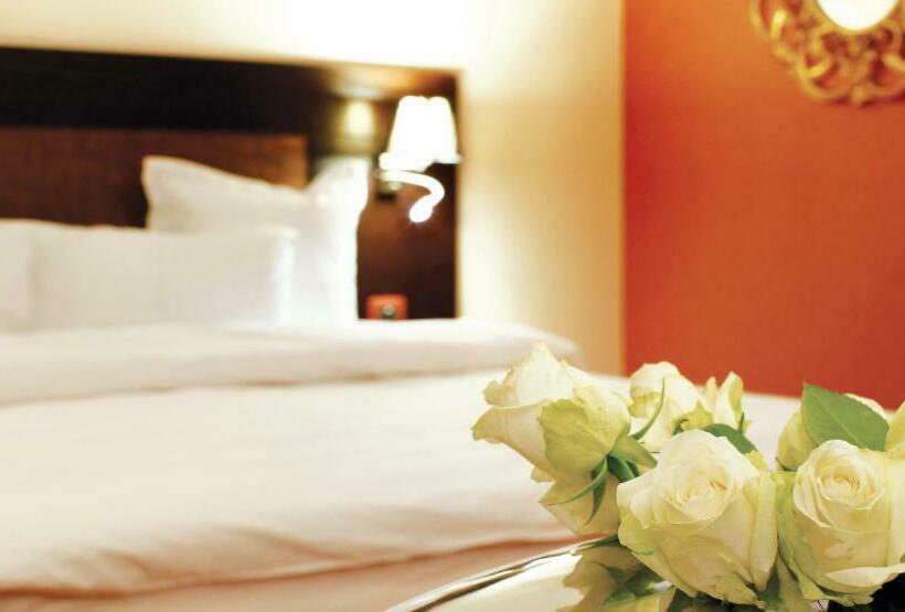 سوییت جونیور, Nane