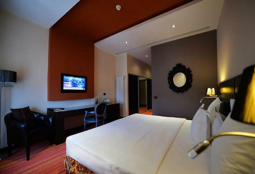 اتاق استاندارد, Nane