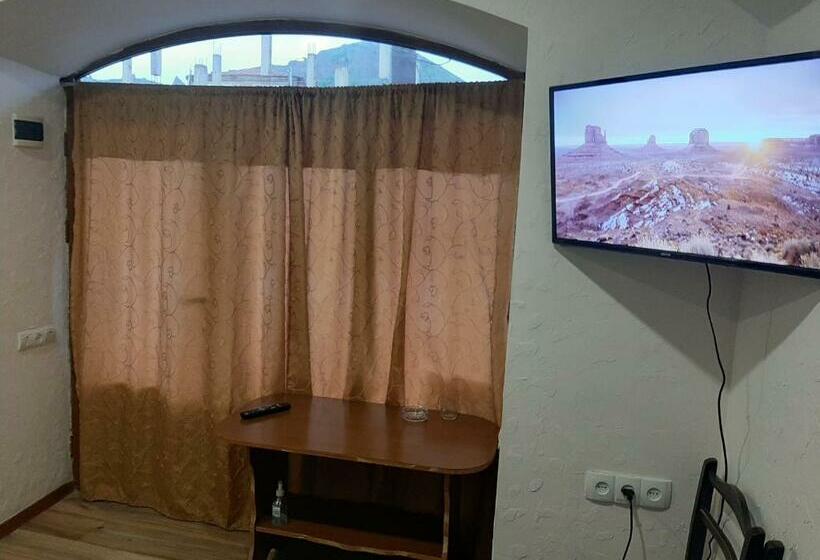 اتاق استاندارد چهار تخته, Narvar