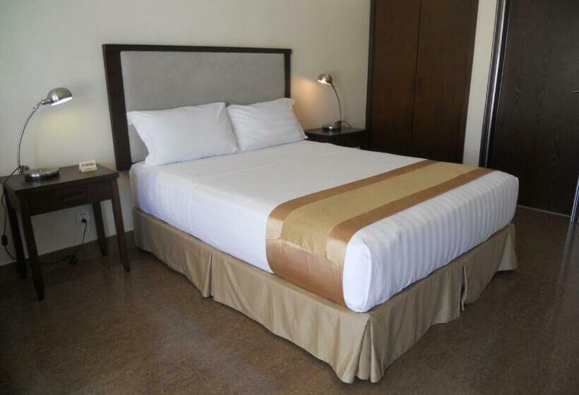 اتاق سوپریور, Plaza