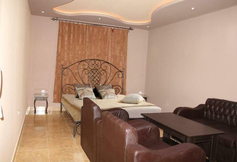 Camera Standard, Princ Plaza