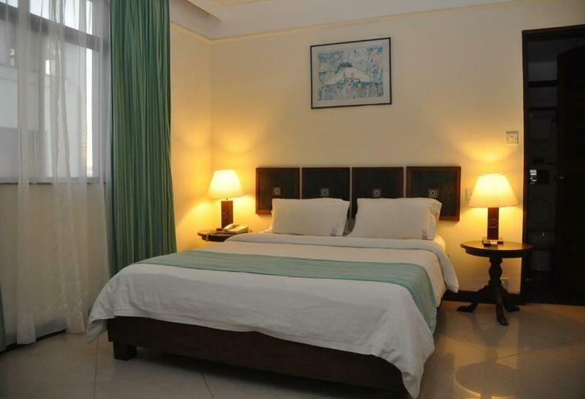 标准间, Royal Court