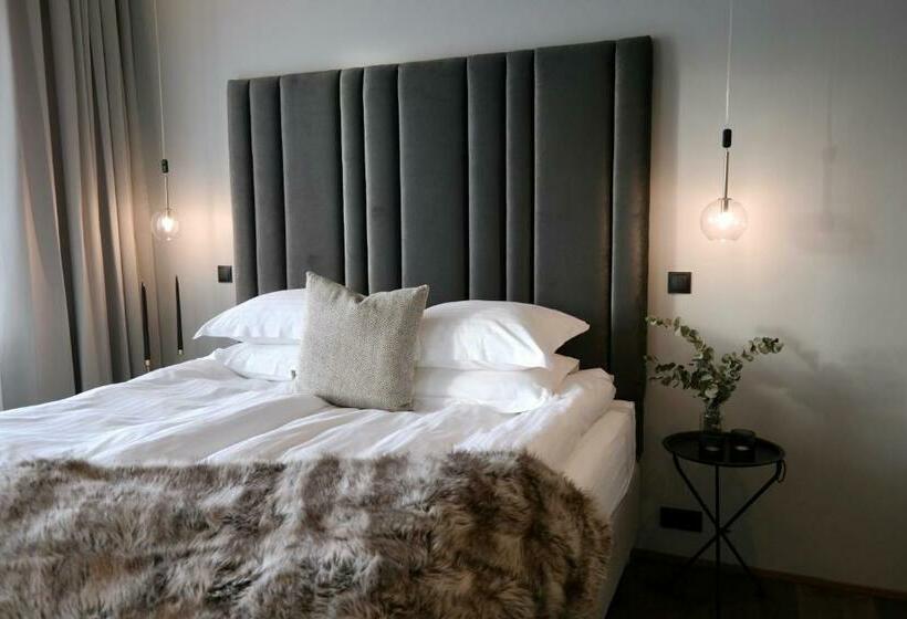 اتاق لوکس, Vestmannaeyjar