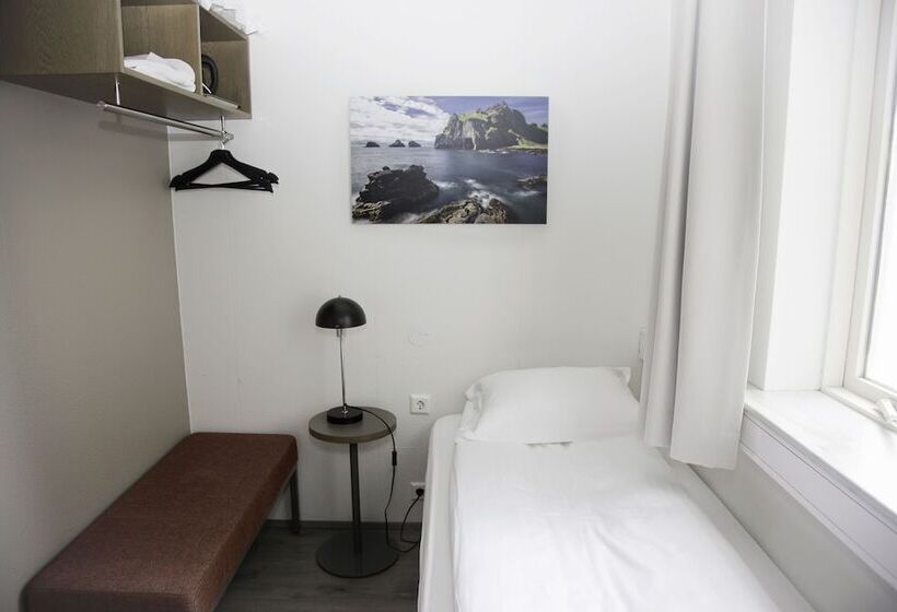 اتاق استاندارد یک نفره, Vestmannaeyjar