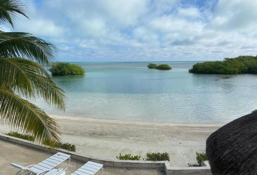 Вилла 2 Спальни Вид на Море, Shaka Caye All Inclusive Resort
