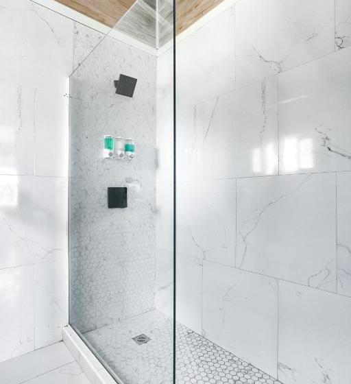 Вилла 2 Спальни Вид на Море, Shaka Caye All Inclusive Resort