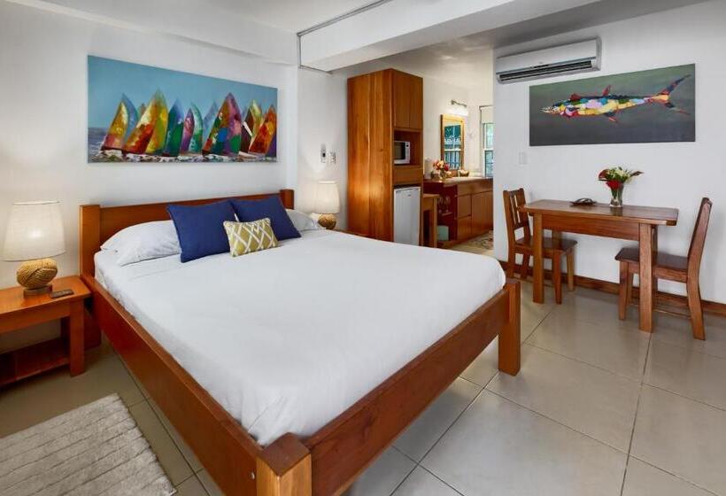 스탠다드 룸, Weezie S Ocean Front Hotel And Garden Cottages