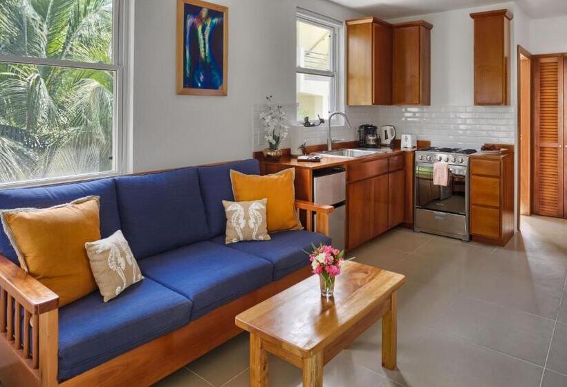 חדר סטנדרט, Weezie S Ocean Front Hotel And Garden Cottages