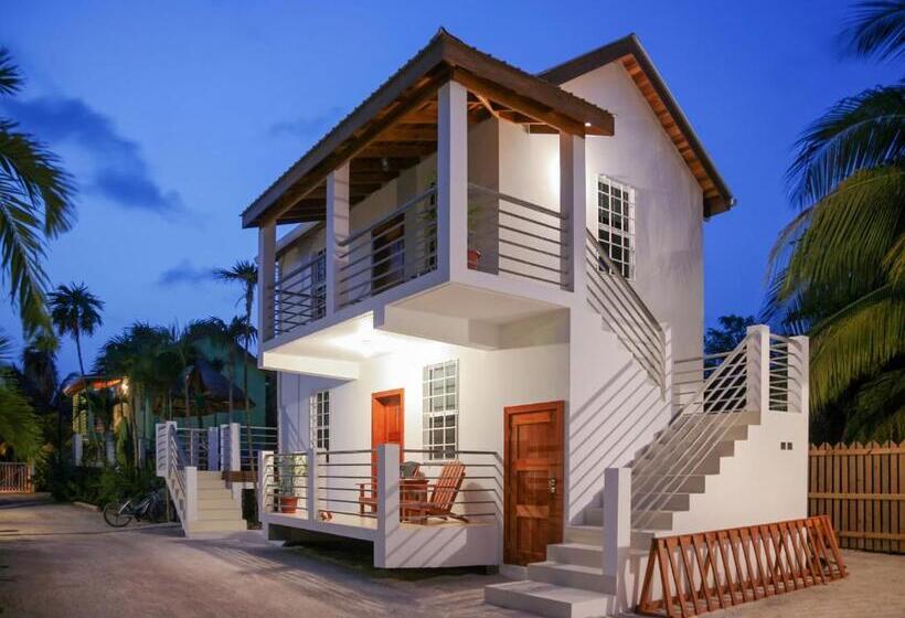 חדר סטודיו סטנדרד, Weezie S Ocean Front Hotel And Garden Cottages