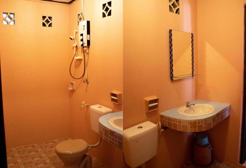 חדר סטנדרט עם מרפסת, Bushman Tioman