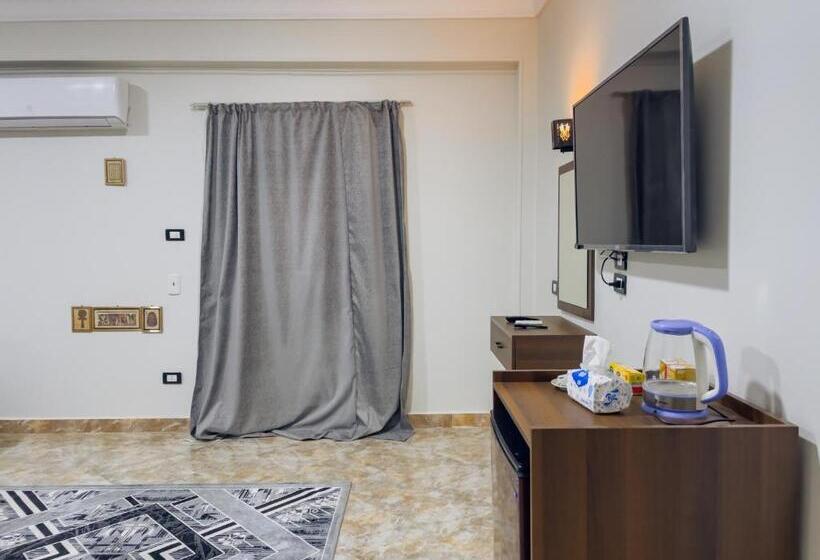 اتاق لوکس, Khufu House 1