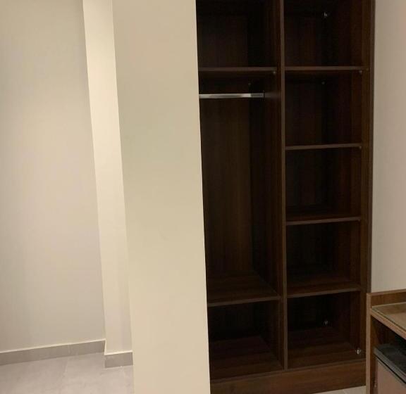 اتاق لوکس, Khufu House 1