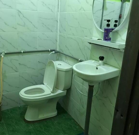 غرفة قياسية مطلّة علي البحر مزوَّدة بشُرفة, Perhentian Hazipah