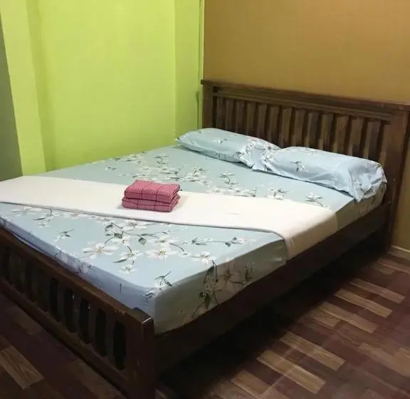 オーシャンビュースタンダードルームバルコニー付き, Perhentian Hazipah