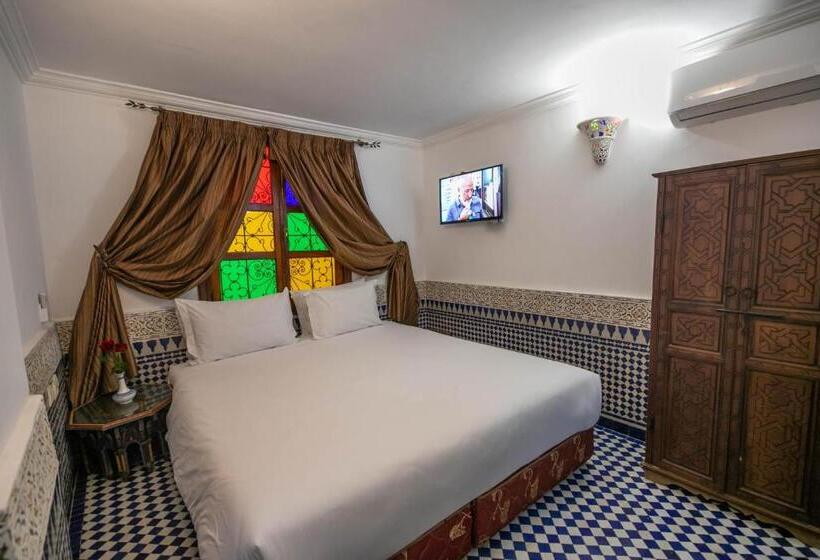 单人经济间, La Perle De La Medina