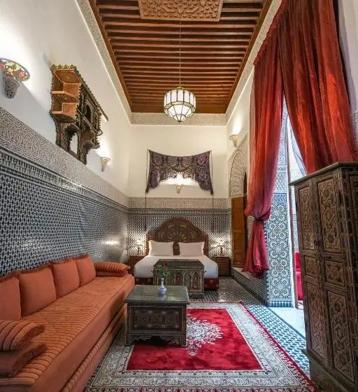 سوئیت با تخت بزرگ, La Perle De La Medina