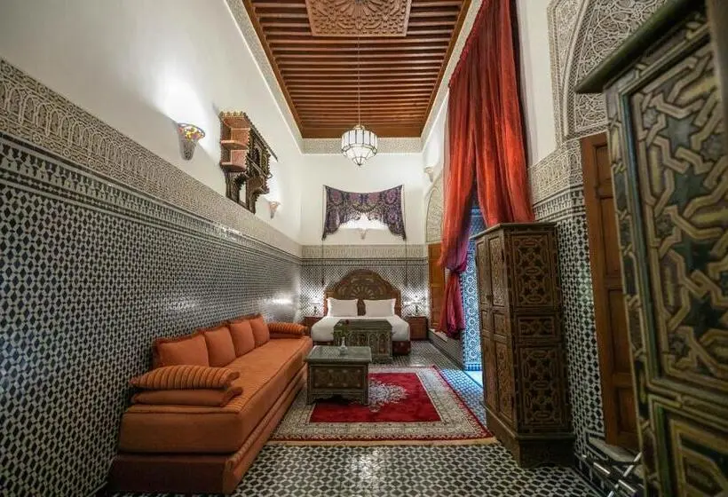 سوئیت با تخت بزرگ, La Perle De La Medina