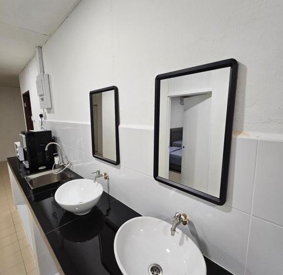 Family Room Shared Bathroom, Ss Hostel Penang