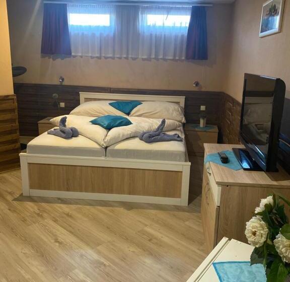 Номер Стандарт, Abszolút Hotel és Panzió