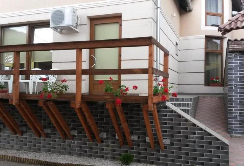 דירת שני חדרים, Abszolút Hotel és Panzió