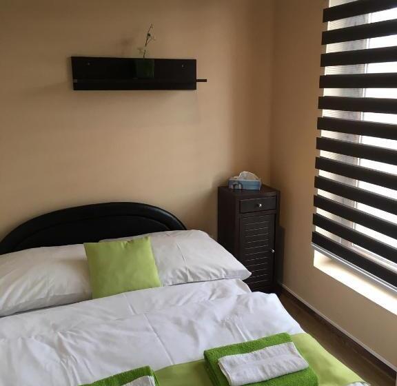 דירת שני חדרים, Abszolút Hotel és Panzió