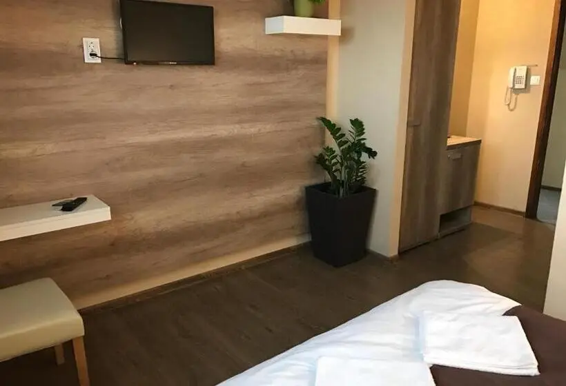 スーペリアールーム, Abszolút Hotel és Panzió