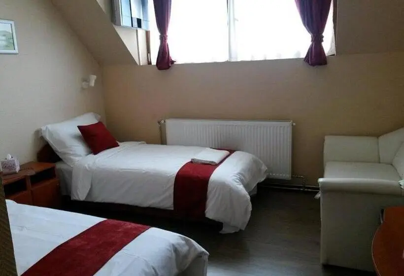 スーペリアールーム, Abszolút Hotel és Panzió