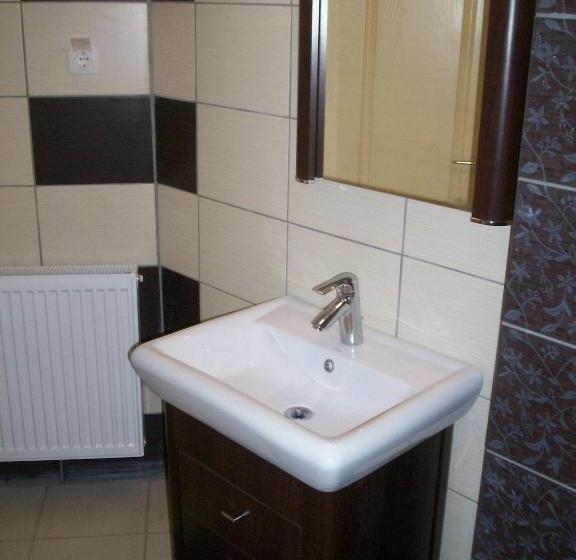 דירת שני חדרים, Abszolút Hotel és Panzió