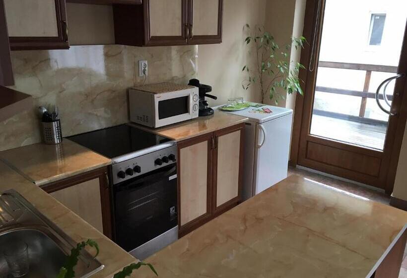 דירת שני חדרים, Abszolút Hotel és Panzió