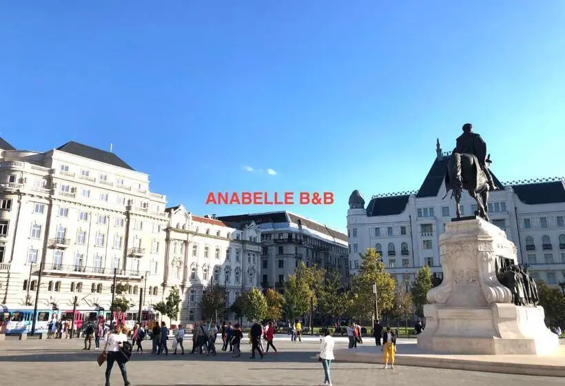 デラックスルーム, Anabelle Bed And Budapest