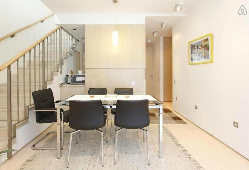 1 Bedroom Penthouse Apartment, Anabelle Bed And Budapest