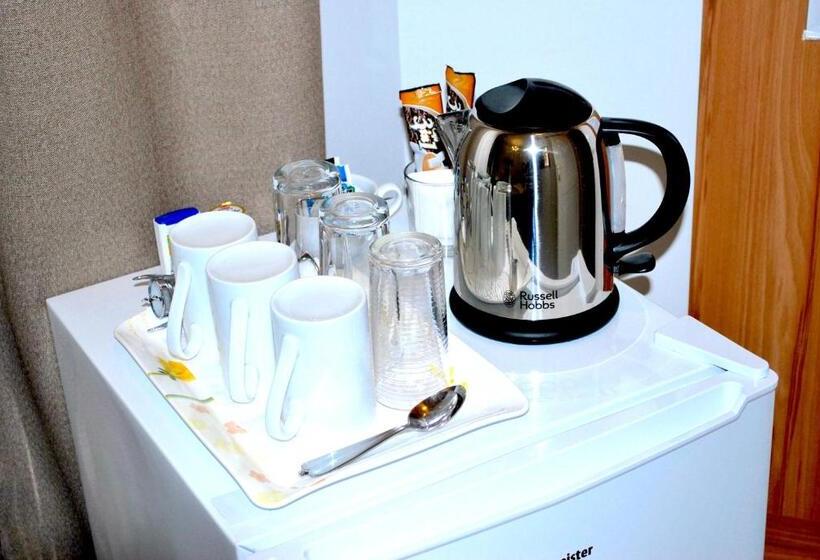 اتاق راحتی سه تخته, Anabelle Bed And Budapest