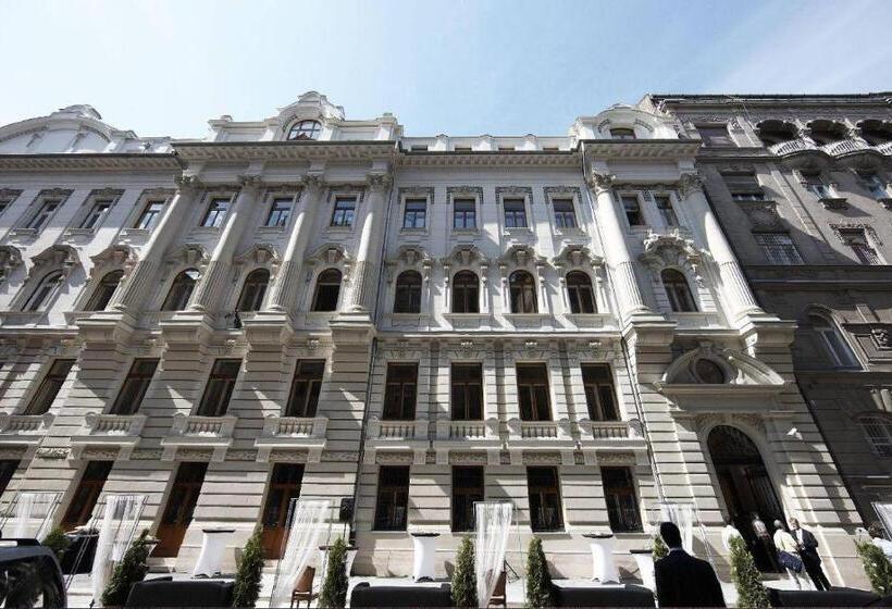 1 Bedroom Penthouse Apartment, Anabelle Bed And Budapest