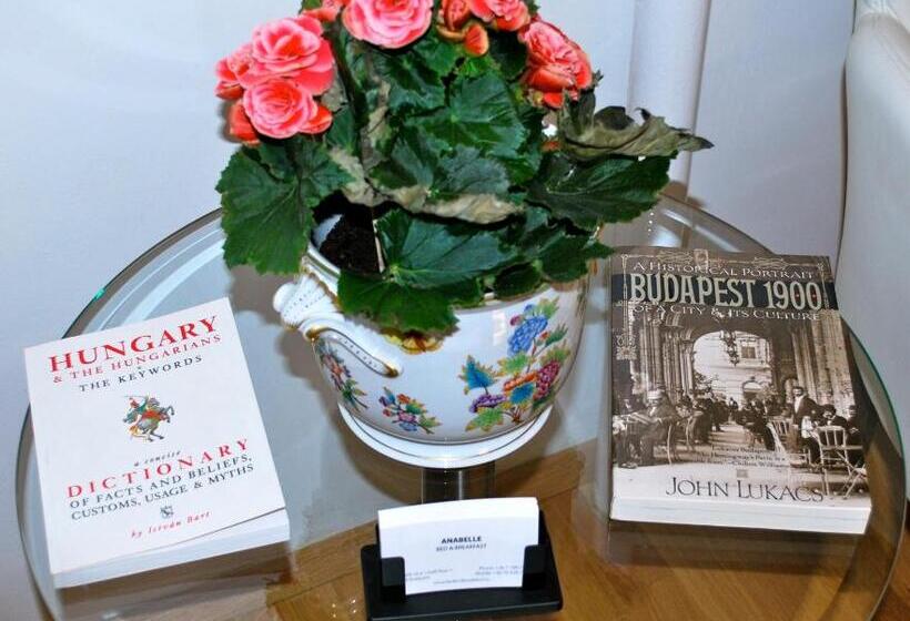 اتاق راحتی سه تخته, Anabelle Bed And Budapest