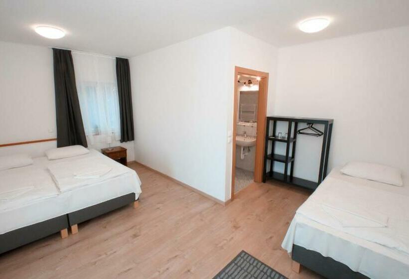 标准三人间, Aquilo Hotel Panoráma