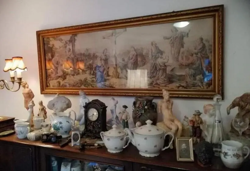 スタンダードルーム, Fónagy és Walter Vendég  és Borház